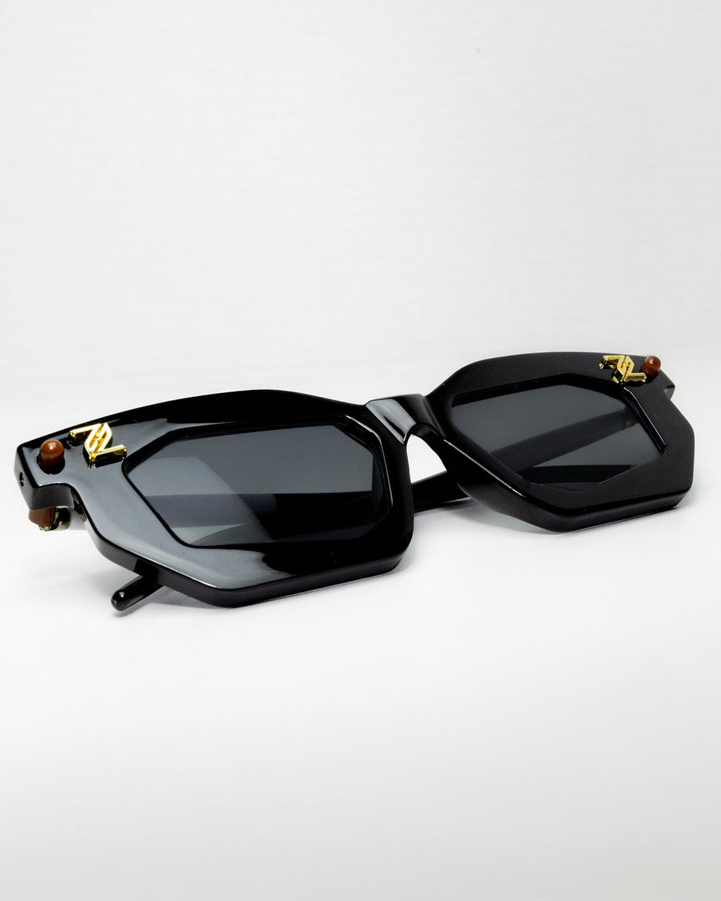 AVANT Black/Black