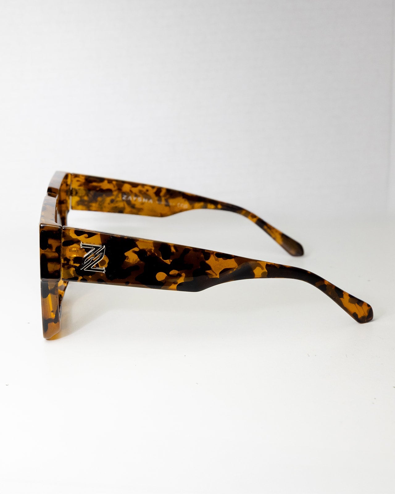 SYZER Brown gallery